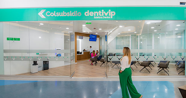 fachada dentivip plaza central